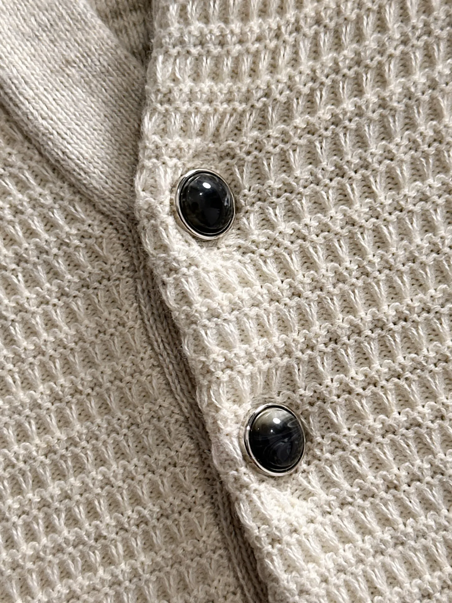 Next day shipment LP high quality Loro Piana 26ss New Arrival men's short-sleeved T-shirt Made of combed cotton yarn knitted cotton fabric, no pressure when entering and exiting the counter Exclusive control of raw materials It feels substantial when weighed, and the upper body is more textured than ordinary T-shirts. This texture can cope with the weather easily and is suitable for both hot and cold! Loose fit design, looks noble. The only correct version is available Size: M to XXXL